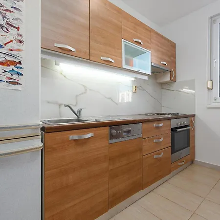 1 Bedroom Cozy Apartment In Zadar Exterior foto