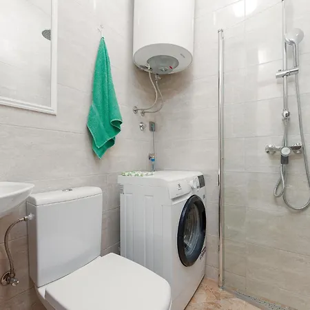 1 Bedroom Cozy Apartment In Zadar Exterior foto