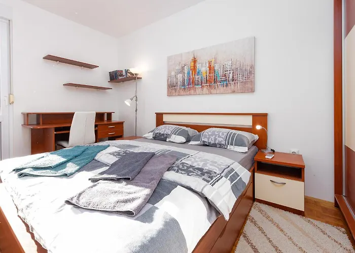 1 Bedroom Cozy Apartment In Zadar
